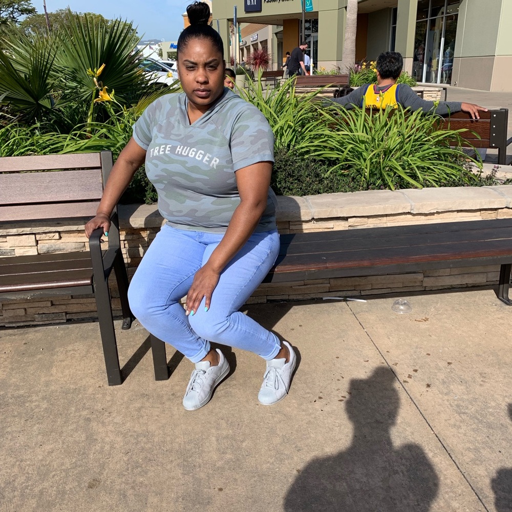 Meet your Posher, Myesha